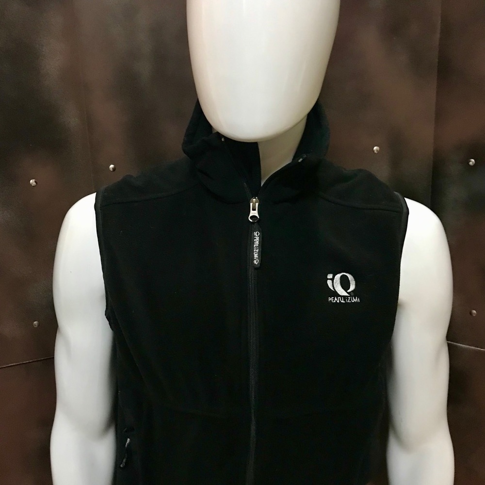 Peak Izumi running vest size medium